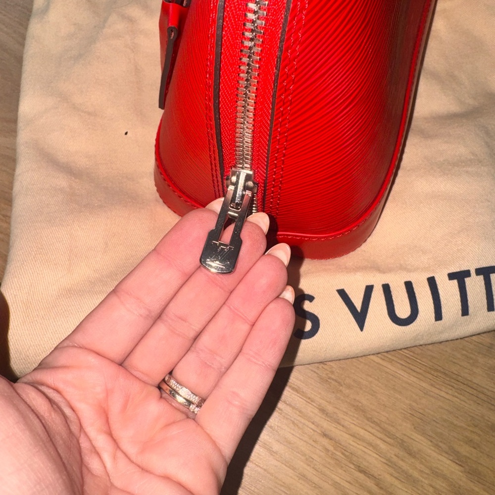 Louis Vuitton Alma BB Epi Leather Poppy Red - Picture 8 of 12